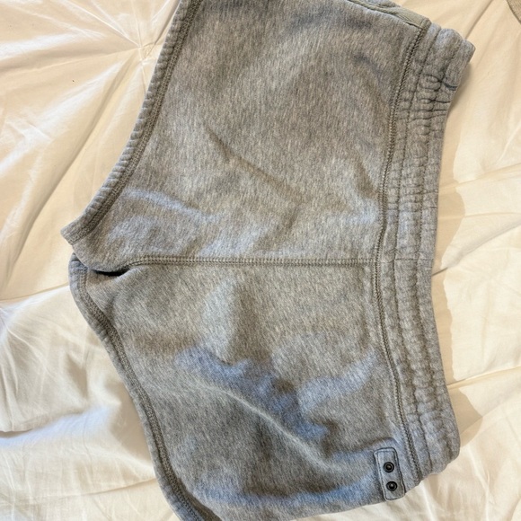 CONVERSE sweatshorts - Picture 2 of 4